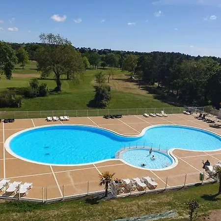 Resort Madame Les Maisons De Fontenelles 2*