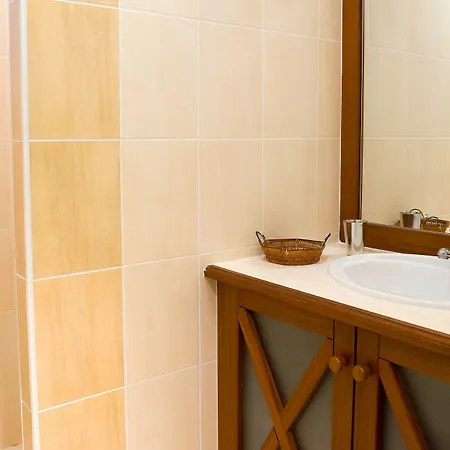 Курортный комплекс Madame Les Maisons De Fontenelles 2*