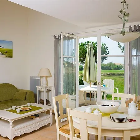 Madame Les Maisons De Fontenelles