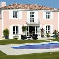 Madame Les Maisons De Fontenelles 2* LʼAiguillon-sur-Vie