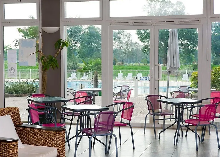 Madame Les Maisons De Fontenelles Station touristique LʼAiguillon-sur-Vie