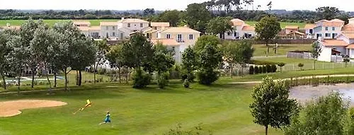 Madame Les Maisons De Fontenelles LʼAiguillon-sur-Vie