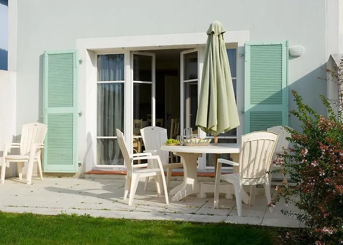 Madame Les Maisons De Fontenelles 2* LʼAiguillon-sur-Vie