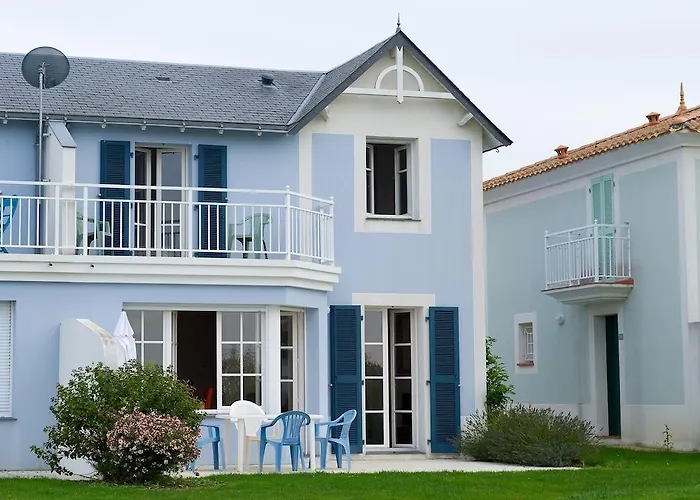 Madame Les Maisons De Fontenelles Station touristique LʼAiguillon-sur-Vie