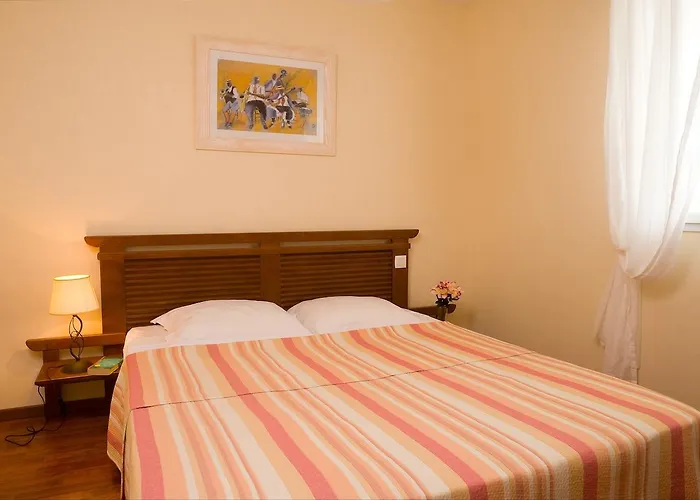 Madame Les Maisons De Fontenelles LʼAiguillon-sur-Vie